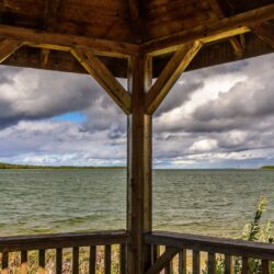 Pavillon am Julia Bay – Ein Motiv aus dem Kalender “<a href="https://www.amazon.de/gp/search/ref=as_li_qf_sp_sr_il_tl?ie=UTF8&tag=fotogfotosund-21&keywords=Manitoulin Island - Ontario / Kanada (Wandkalender&index=aps&camp=1638&creative=6742&linkCode=xm2&linkId=d511fb7cf67e614c5c689a4f67cd5539">Manitoulin Island</a>” von Michael Stollmann – fotoglut.de Pavillon am Julia Bay - Ein Motiv aus dem Kalender "Manitoulin Island" von Michael Stollmann - fotoglut.de