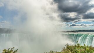 Niagara Fälle mit Gischt - Ein Motiv aus dem Kalender "Manitoulin Island" von Michael Stollmann - fotoglut.de