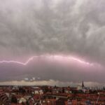 Ein Blitz zieht über Erfurt | © Michael Stollmann - fotoglut.de