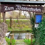 Zum Schluß kann man noch entspannt Wassertreten - Wanderung entlang des Burgenweges von Kinding aus im Altmühltal. - Tech Specs: NIKON D810 - TAMRON SP 24-70mm F2.8 Di VC USD A007N - Brennweite / 35mm: 34 mm - 1/30 Sek. bei ƒ / 8,0 mit ISO 400 - <a href="https://wanderstruck.de">© FotoGlut - Michael Stollmann</a> Burgenweg Kinding - © FotoGlut - Michael Stollmann