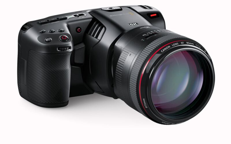Blackmagic Pocket Cinema Camera 6K - mit Objektiv Blackmagic Pocket Cinema Camera 6K - mit Objektiv