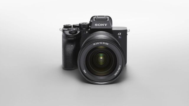 Sony Alpha 7S III und SEL1635GM