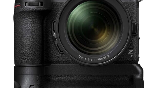 Nikon Z6II - mit MB-N11 Frontansicht
