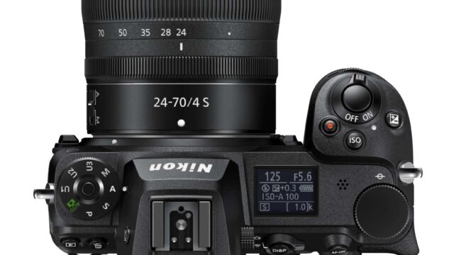 Nikon Z6II - Monitor geklappt