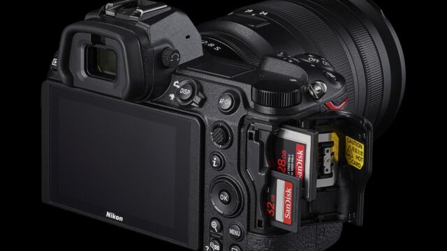 Nikon Z6II - die zwei Kartenslots